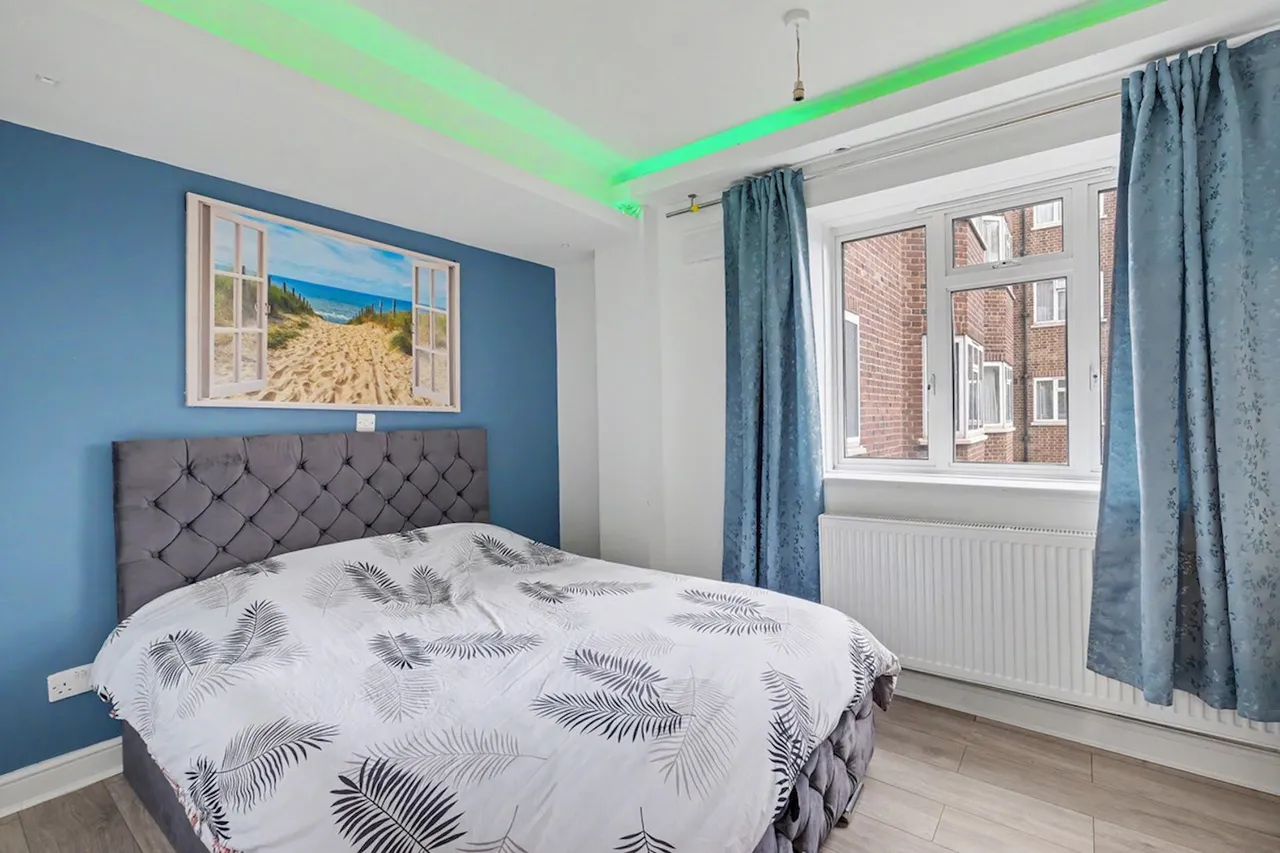 Bounds Green Road, London, N11, photo 5