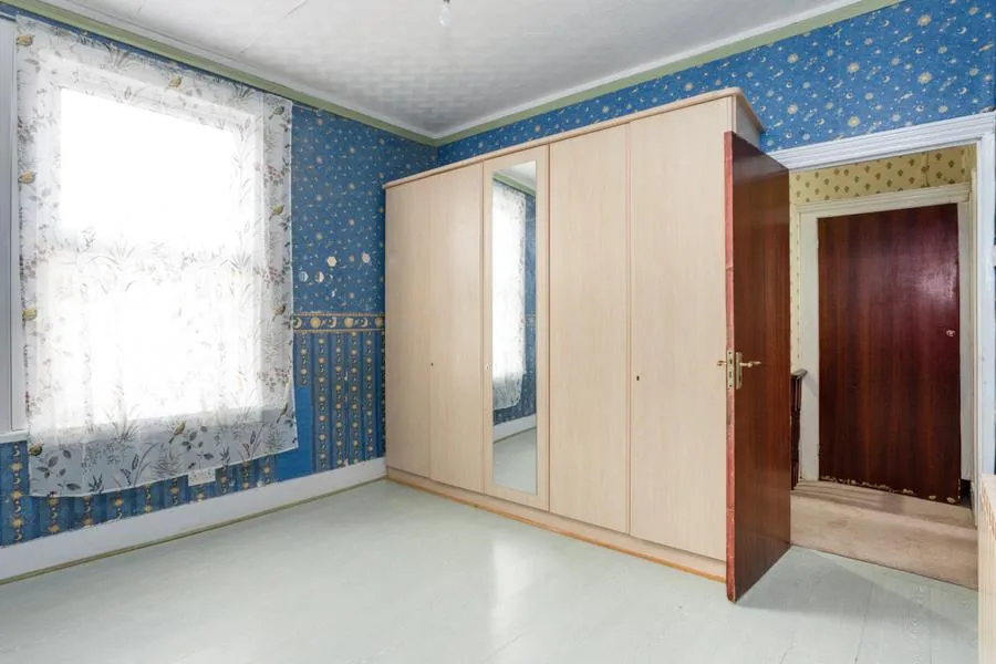 Browning Road, London, E12, photo 14