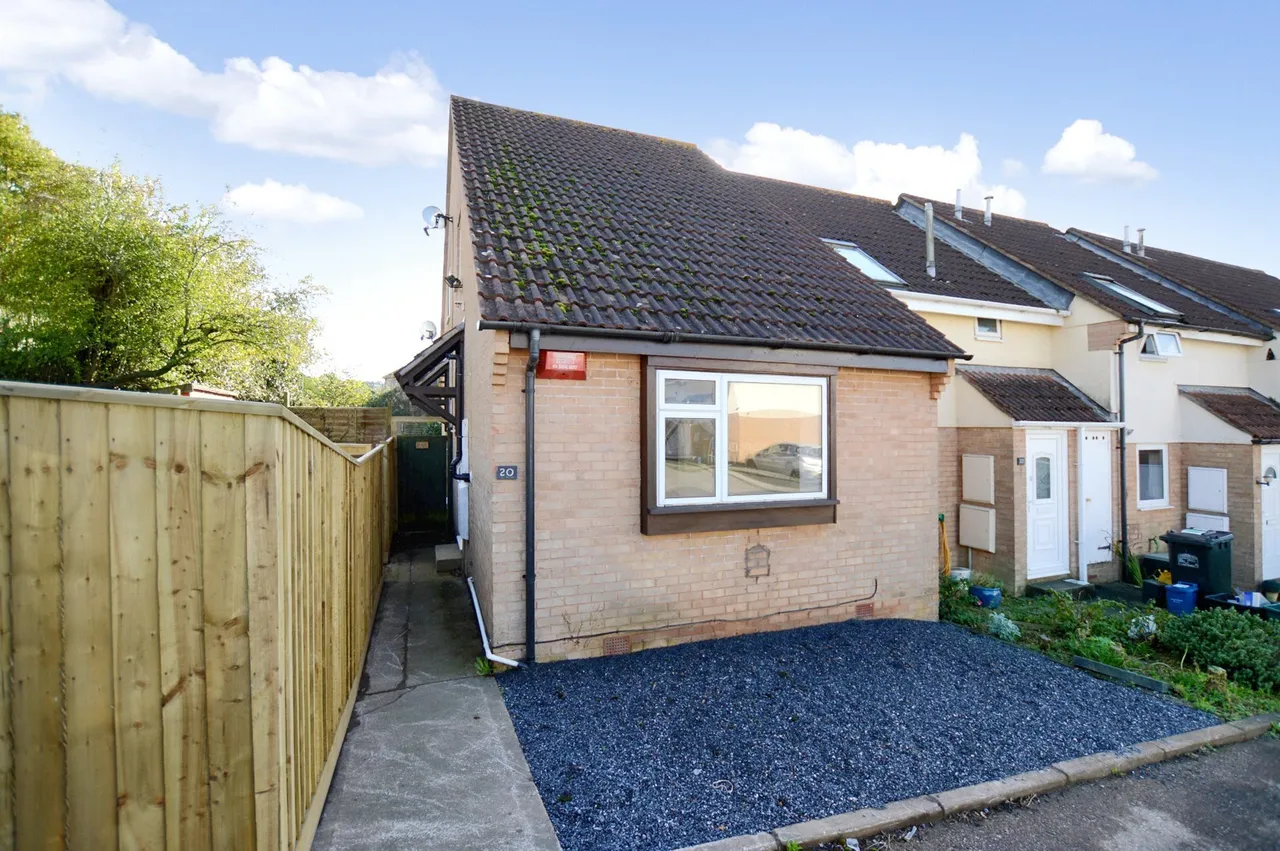 1 bed property for sale — Howards Way, Newton Abbot, Devon, TQ12