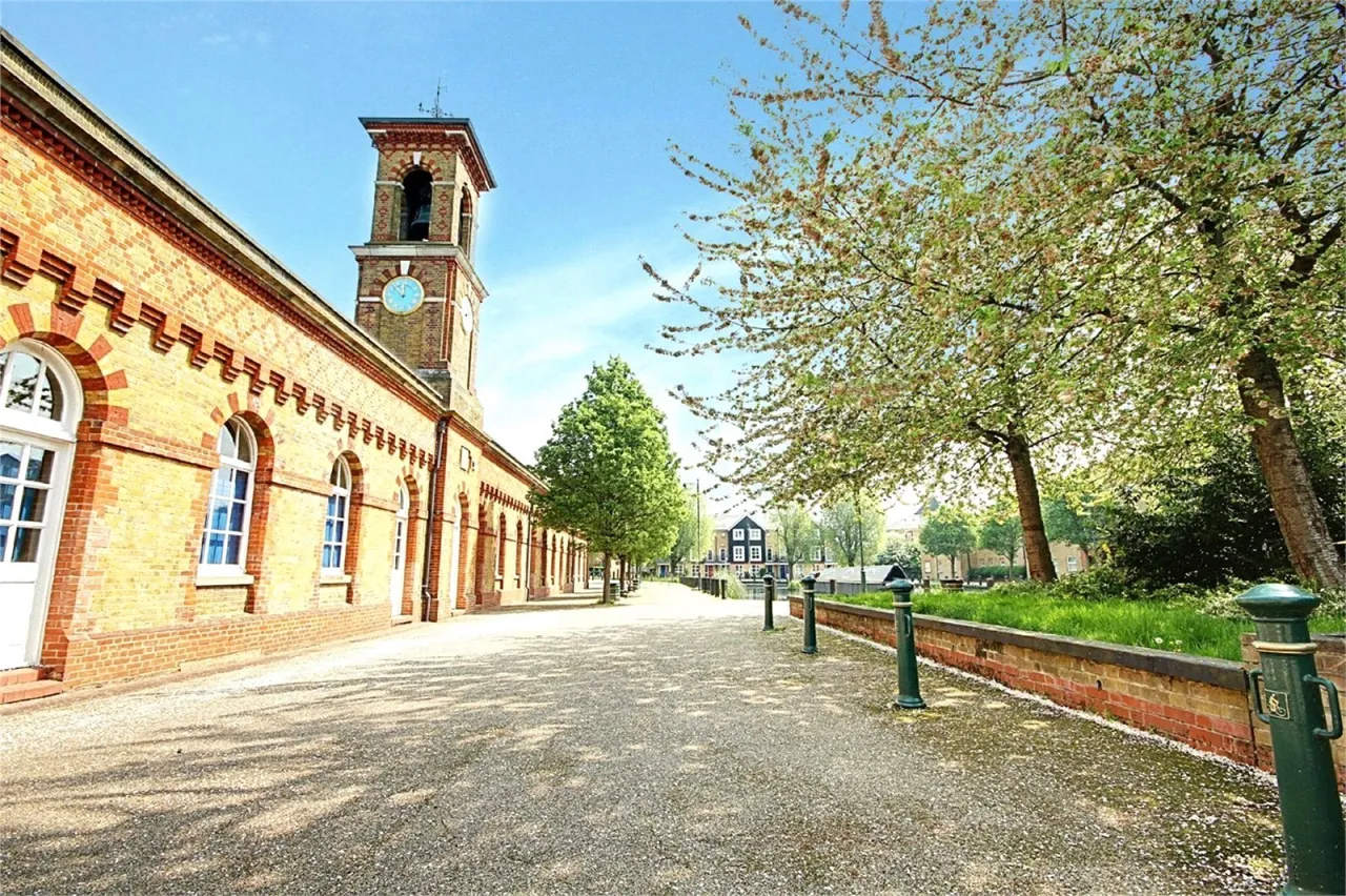 James Lee Square, Enfield, EN3, photo 14