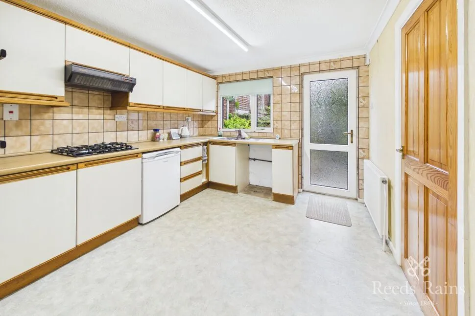 Forest Close, Cuddington, Cheshire, CW8, photo 11