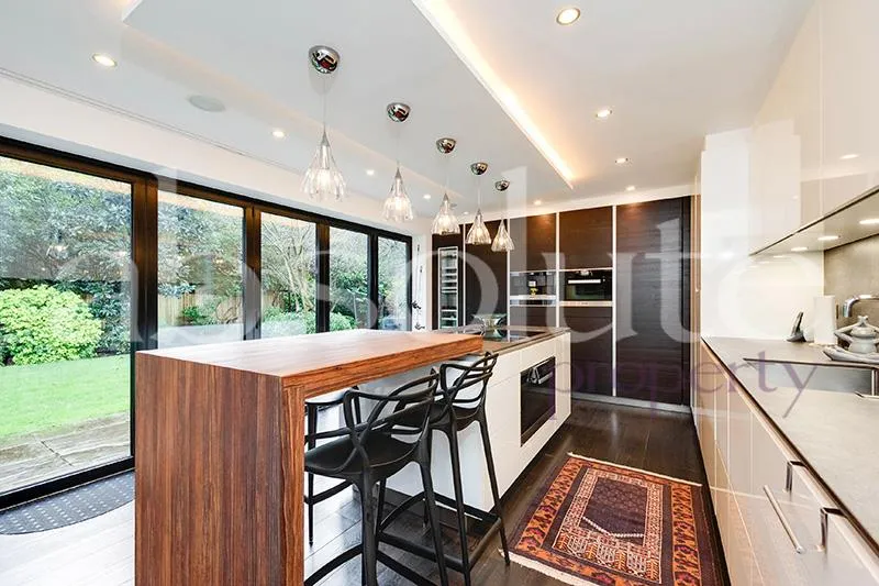 West Heath Gardens, London, NW3 7TR, photo 5