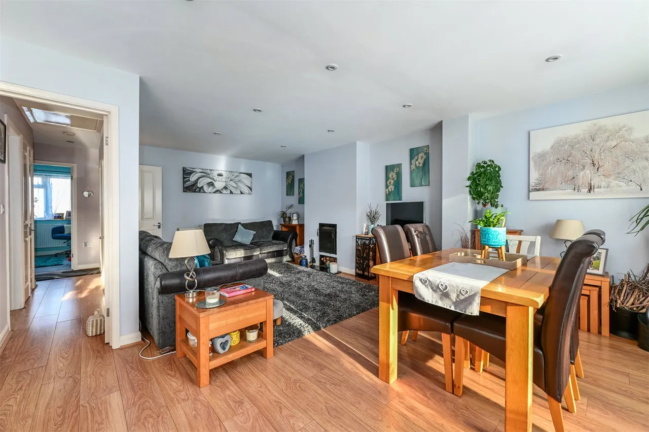 Waverley Drive, Ash Vale, Guildford, Surrey, GU12 5JW, photo 4