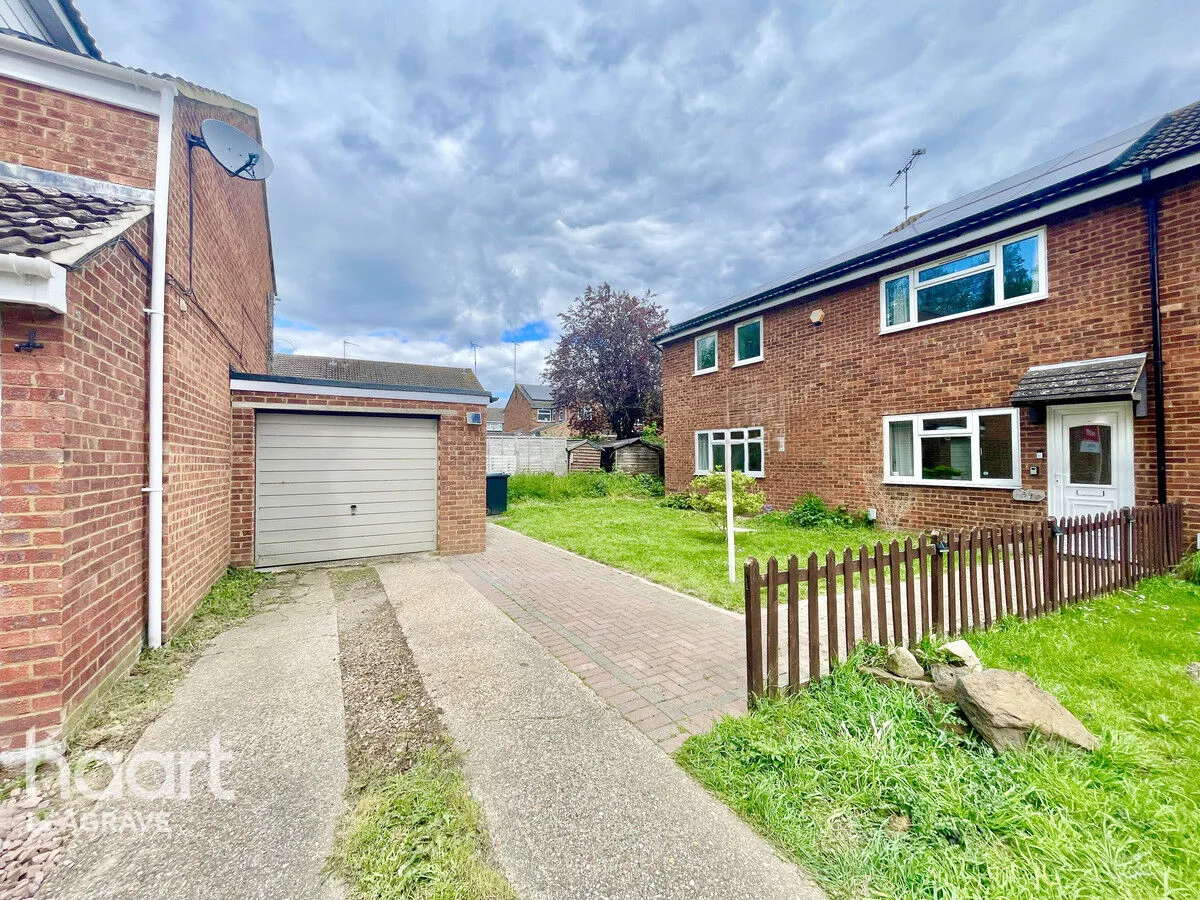 4 bed house for sale, Pilgrims Close, Dunstable, LU5