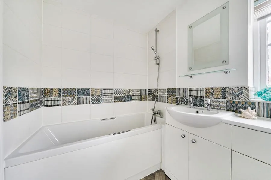Kennedy Meadow, Hungerford, RG17, photo 12