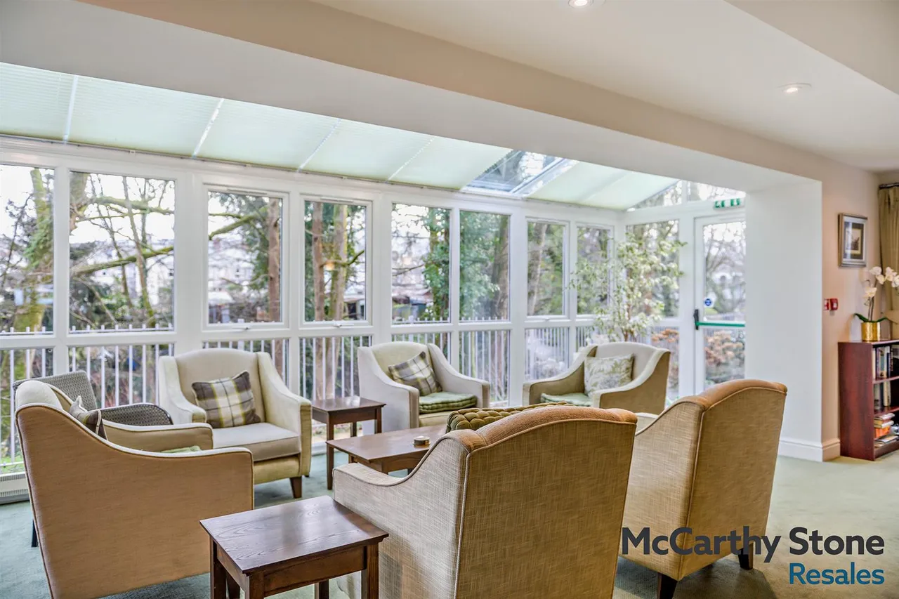 Oaklands Drive, Okehampton, EX20, photo 11