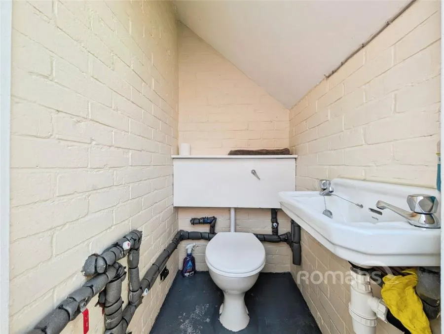 Ramsbury Drive, Earley, RG6, photo 17