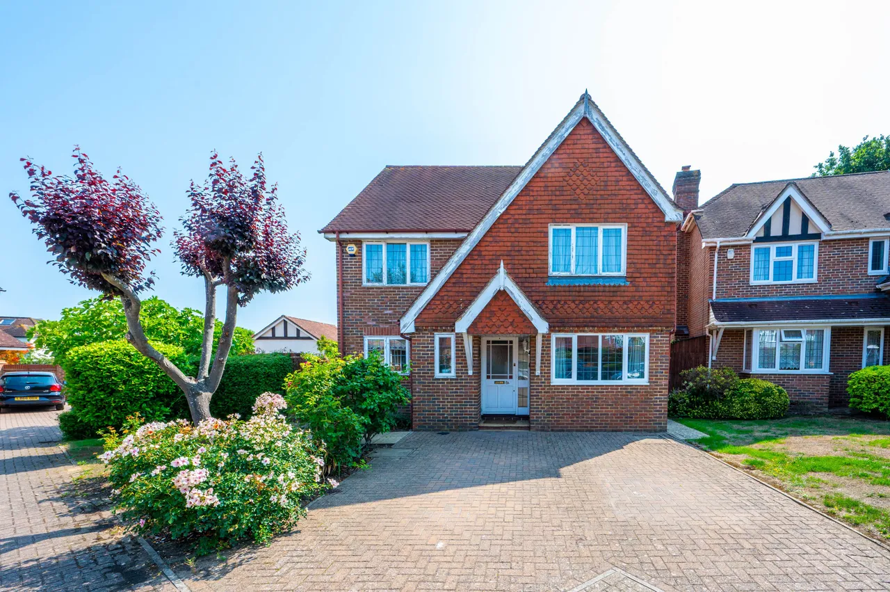 4 bed house for sale — 8a Malden Park, New Malden