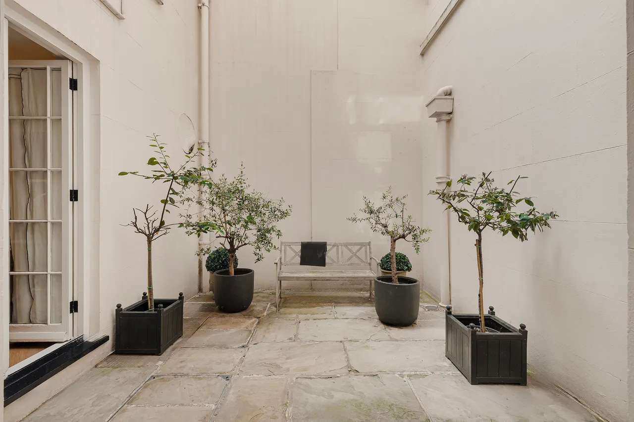 West Eaton Place, Belgravia, London, photo 8