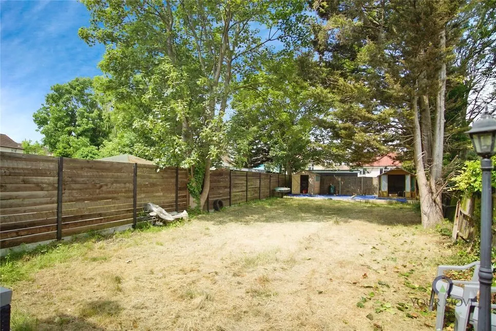 Highstead Crescent, DA8, photo 14