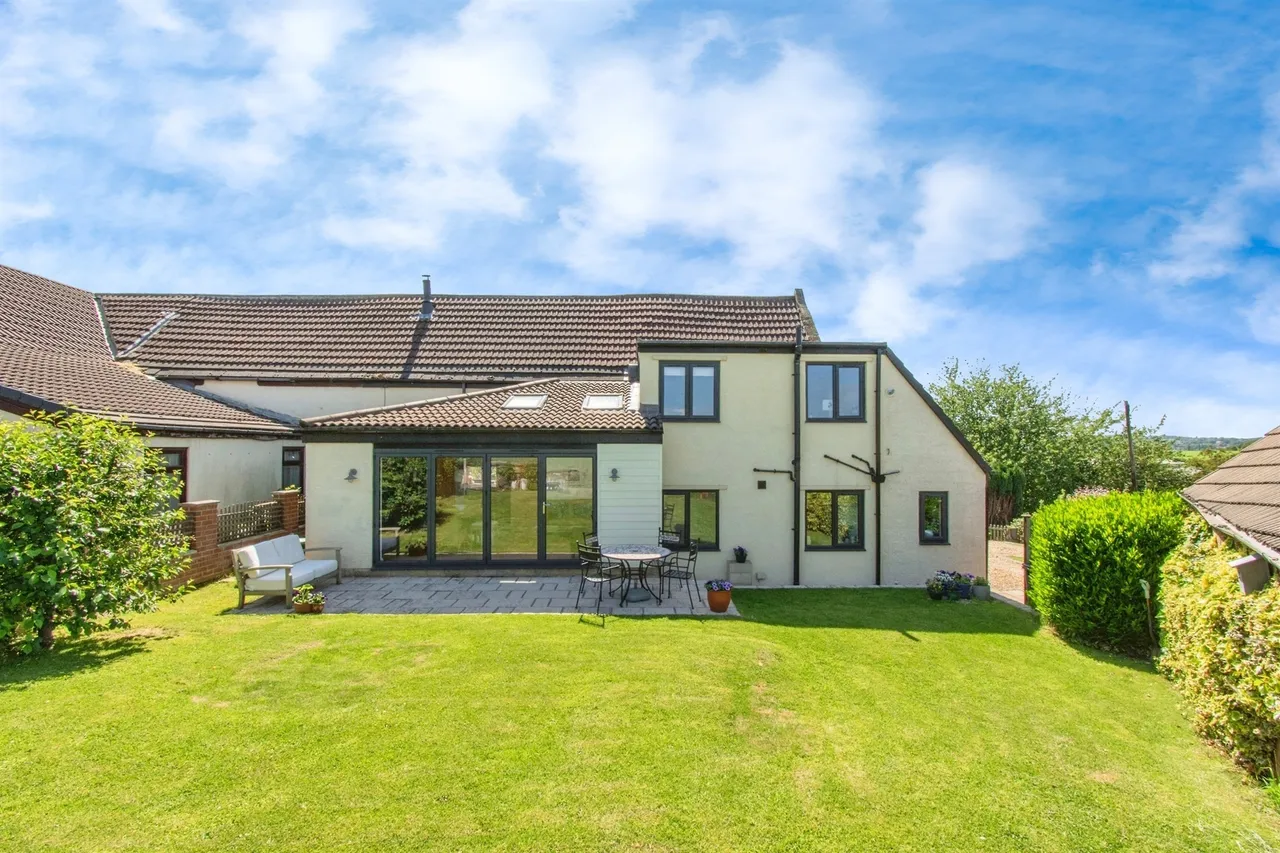 Top Fold Cottages, Old Denaby, DN12, photo 3
