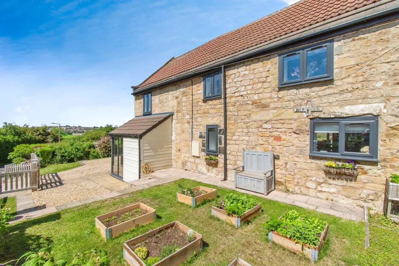 Top Fold Cottages, Old Denaby, DN12, photo 32