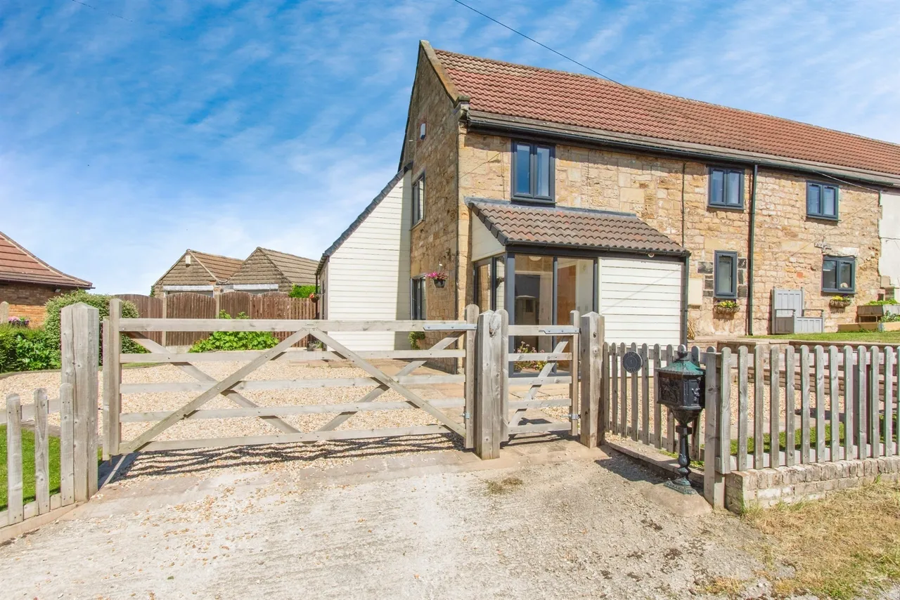 4 bed house for sale, Top Fold Cottages, Old Denaby, DN12