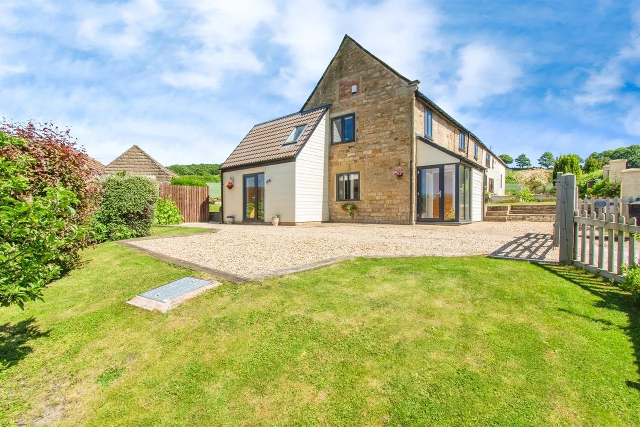 Top Fold Cottages, Old Denaby, DN12, photo 28