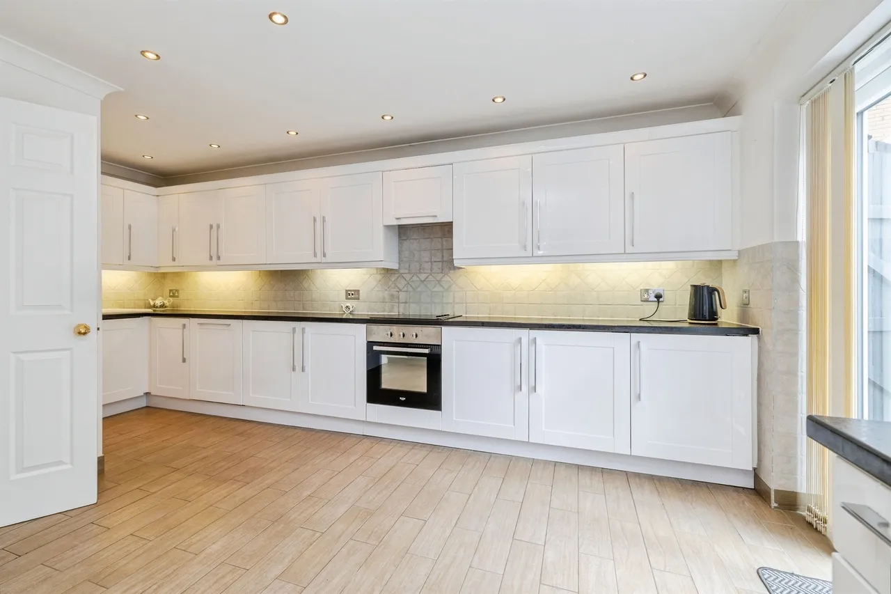 Bakewell Mews, North Hykeham, LINCOLN, photo 3