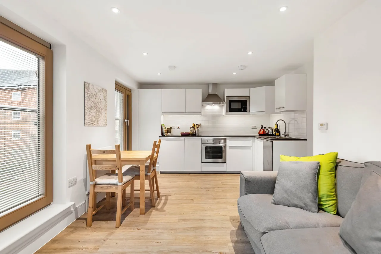 London, SW4, photo 8