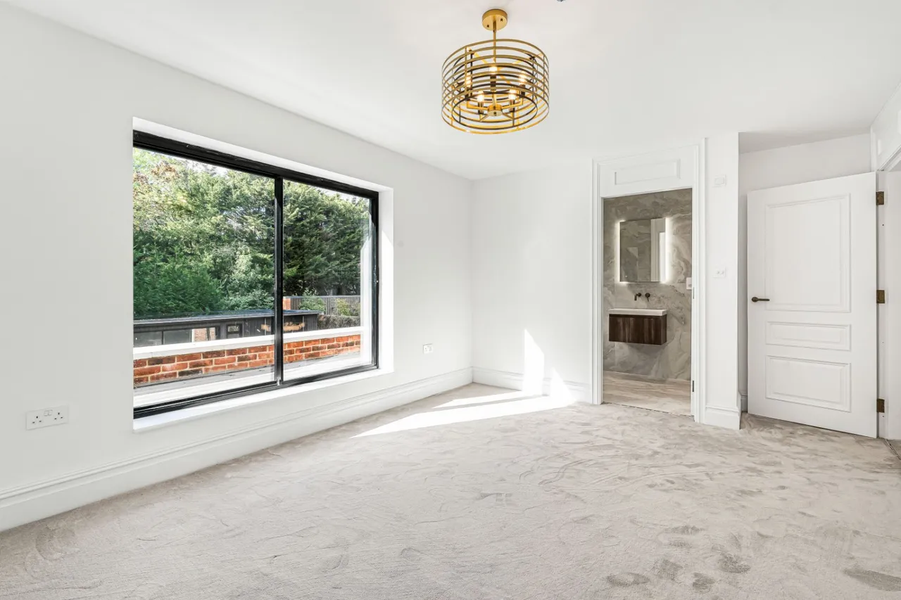 Pipers Green Lane, Edgware, HA8, photo 19