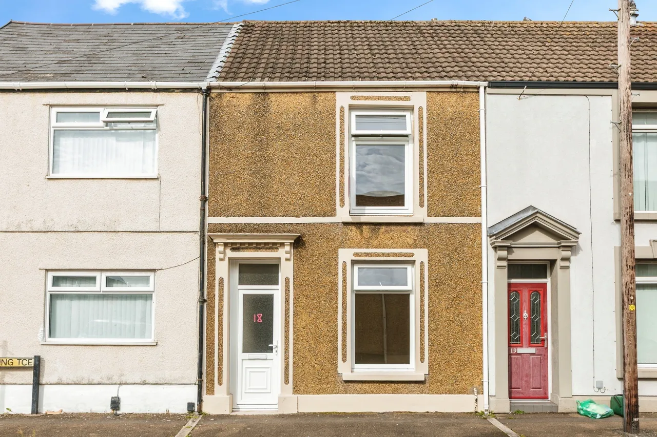 3 bed house for sale — Spring Terrace, Swansea
