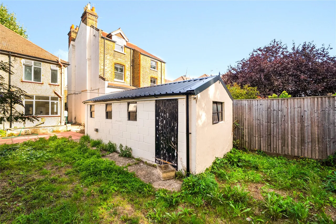 Victoria Avenue, Surbiton, KT6, photo 13