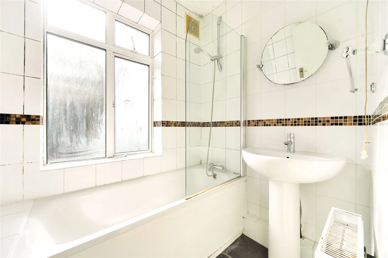 Victoria Avenue, Surbiton, KT6, photo 11