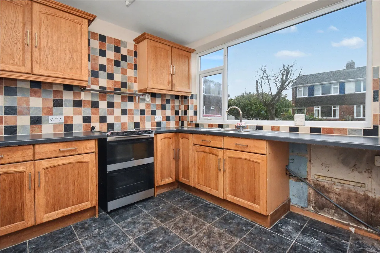Burley Close, South Milford, LS25, photo 3