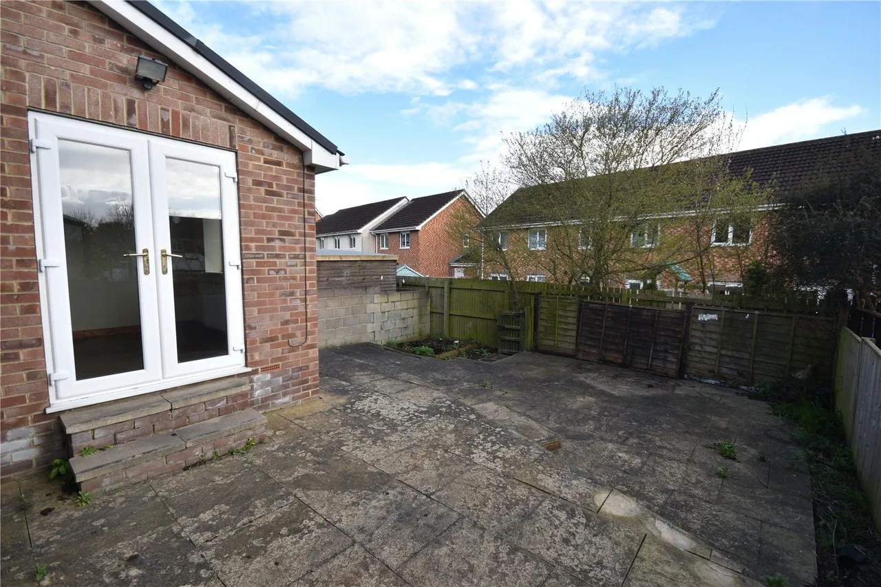Burley Close, South Milford, LS25, photo 8