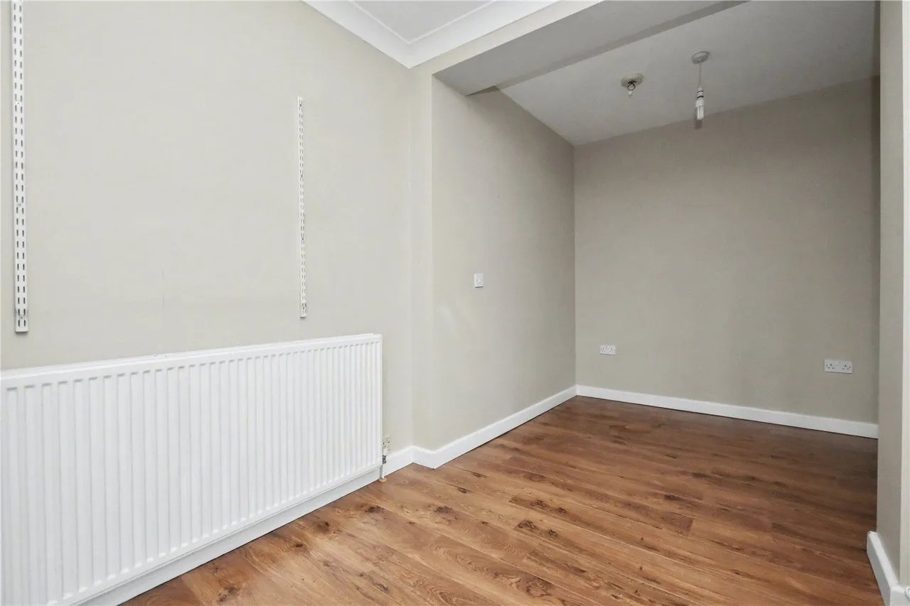 Burley Close, South Milford, LS25, photo 4