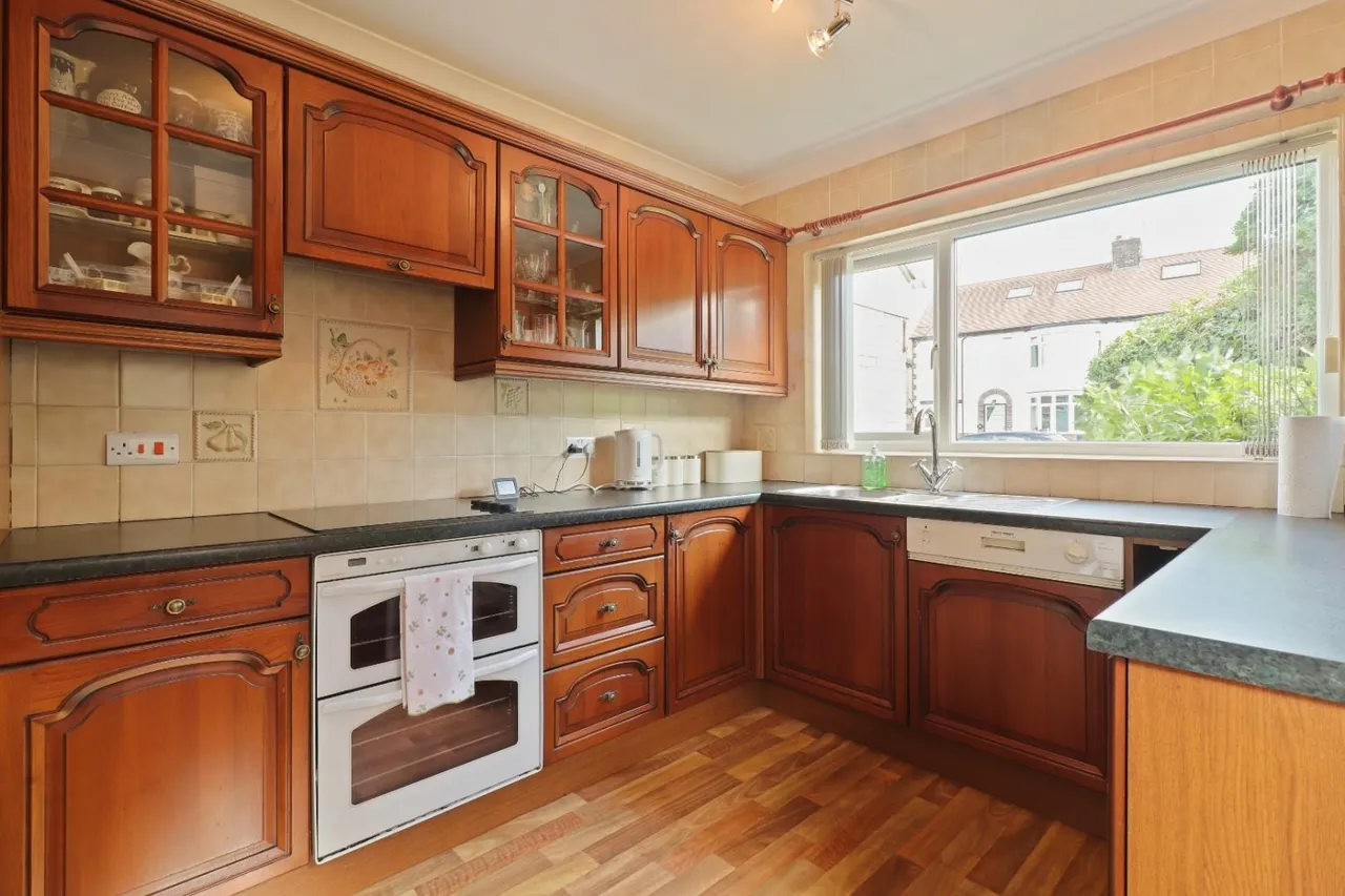 Backmoor Road, Sheffield, S8, photo 2