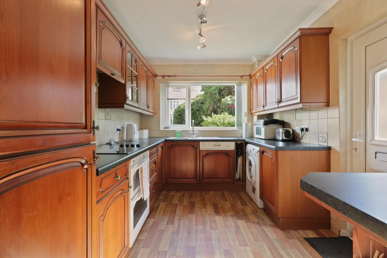 Backmoor Road, Sheffield, S8, photo 7