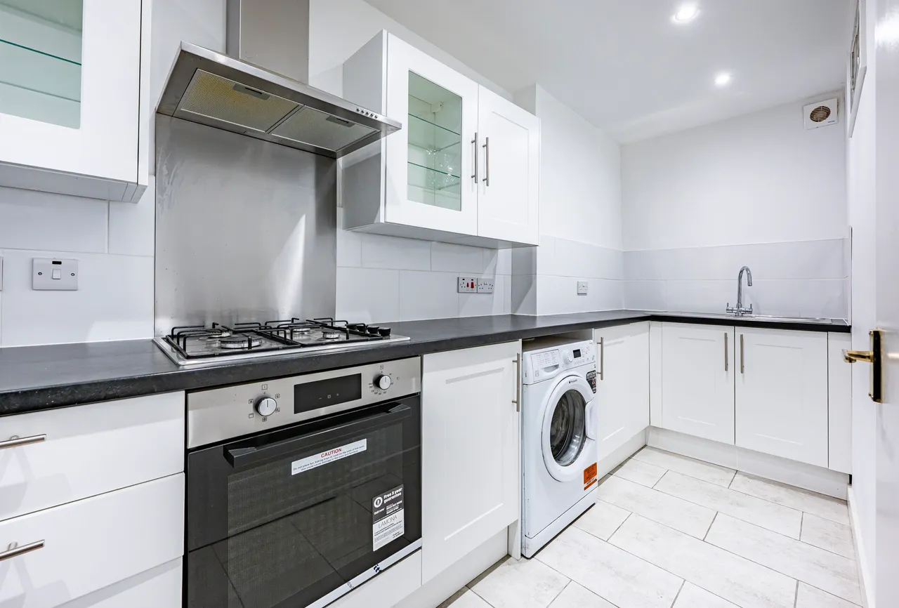 Leven Street, Pollokshields, G41, photo 8