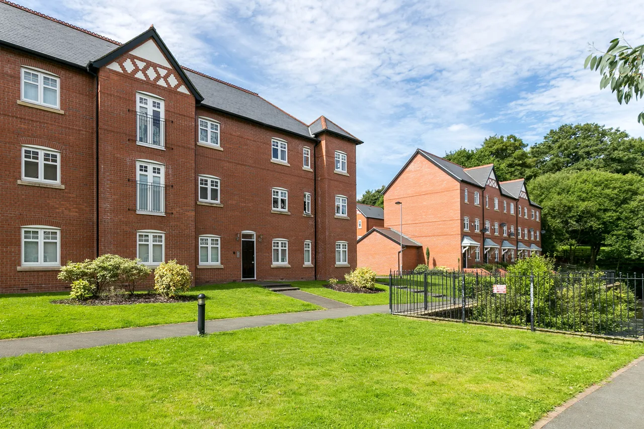 Alden Close, Standish, WN1, photo 2