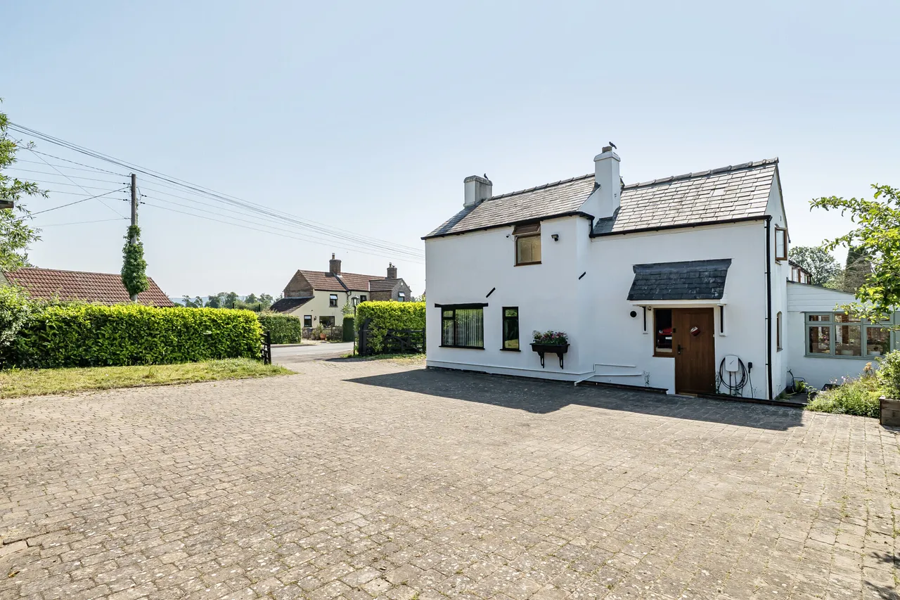 Bath Road, Eastington, GL10, photo 16