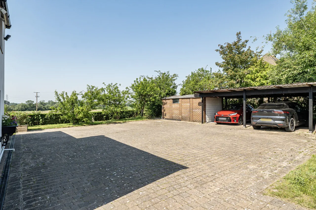 Bath Road, Eastington, GL10, photo 8