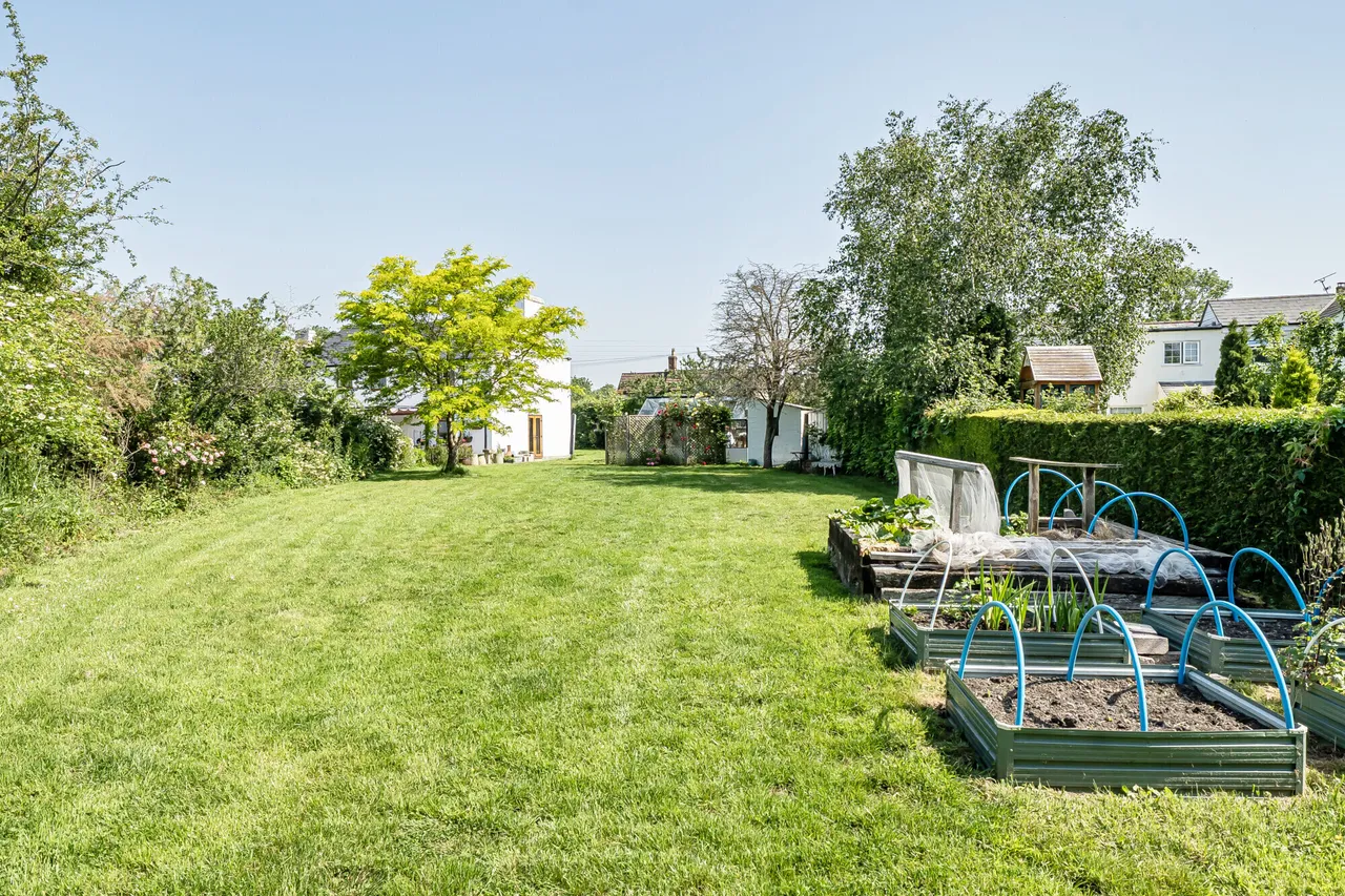 Bath Road, Eastington, GL10, photo 3