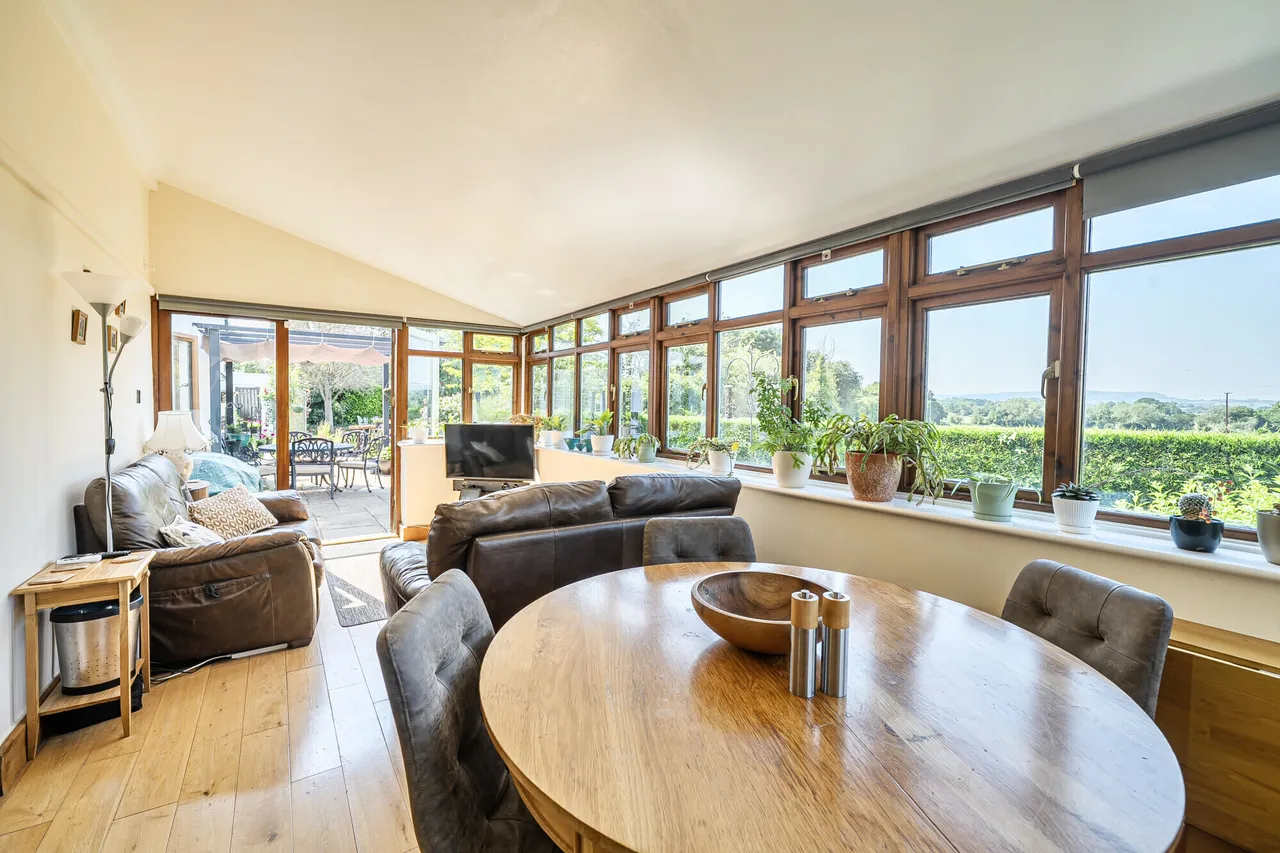 Bath Road, Eastington, GL10, photo 5