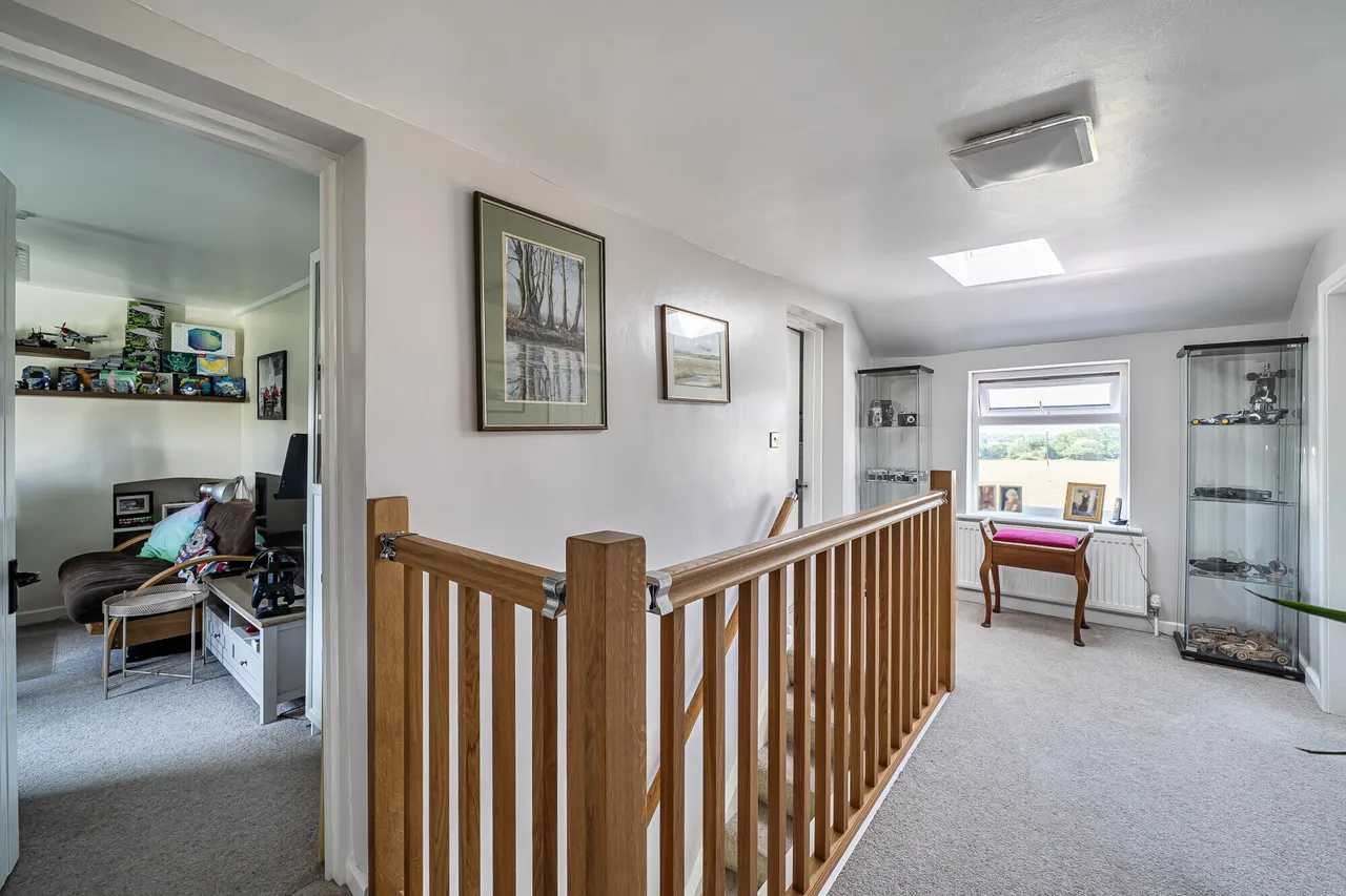 Bath Road, Eastington, GL10, photo 11