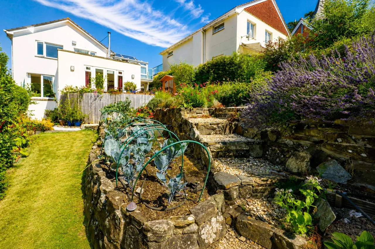 Furze Hill Road, Ilfracombe, EX34, photo 32