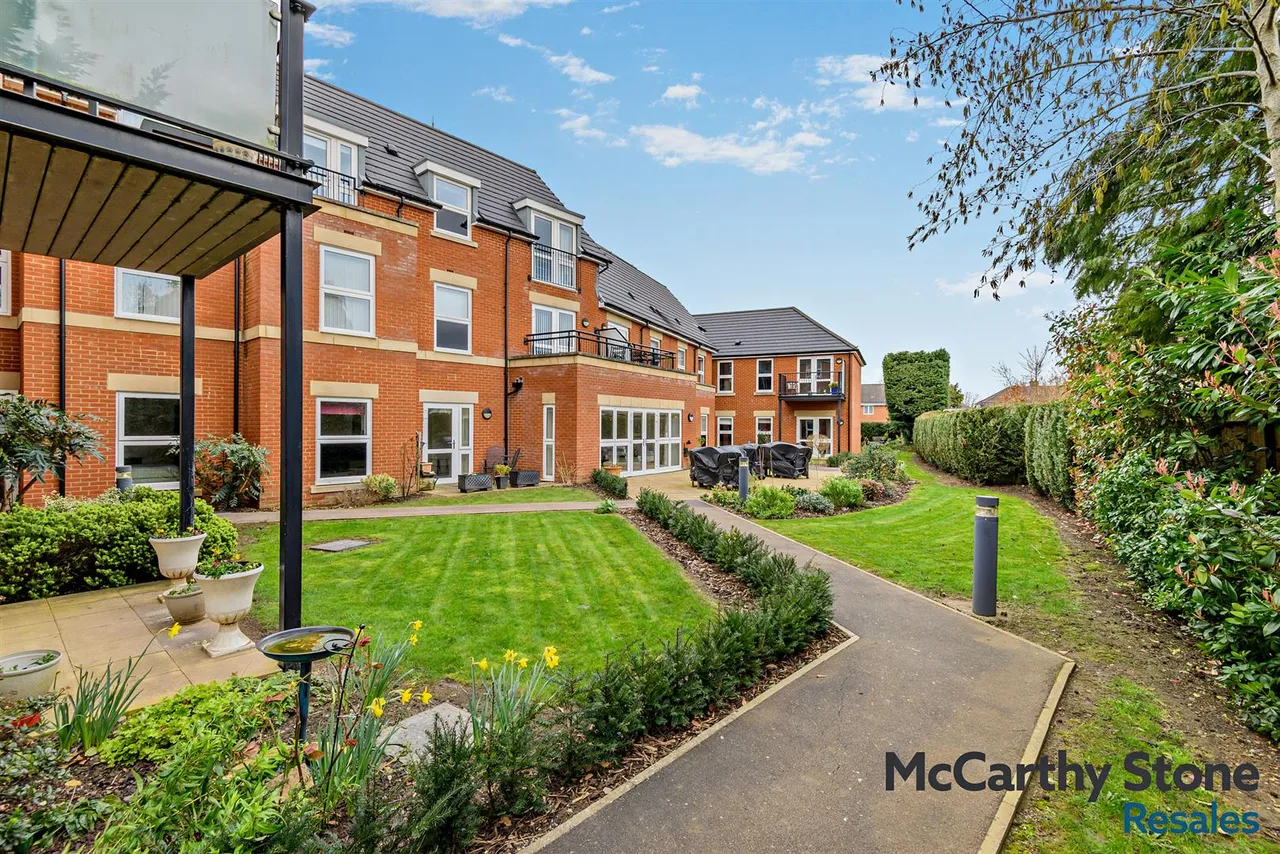Spa Road, Melksham, SN12, photo 14