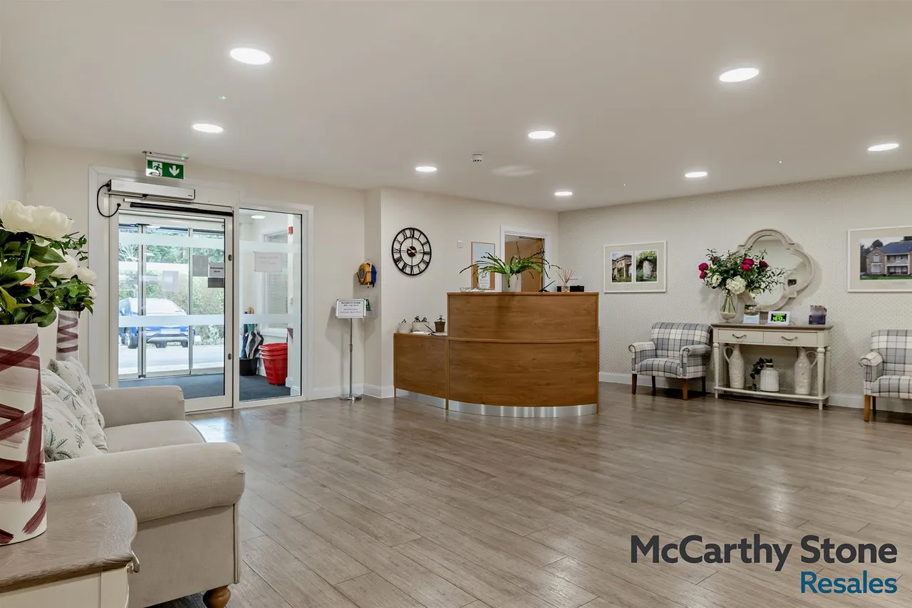 Spa Road, Melksham, SN12, photo 12