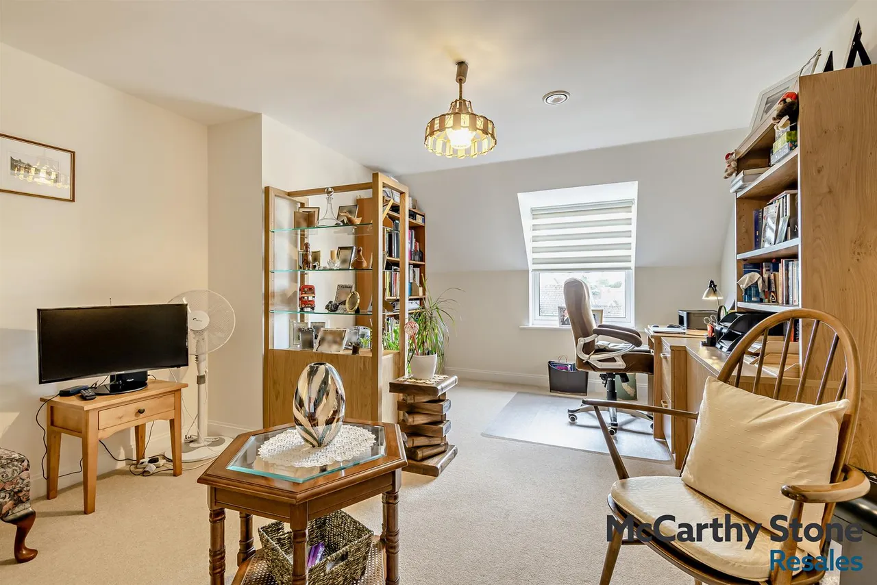Spa Road, Melksham, SN12, photo 9