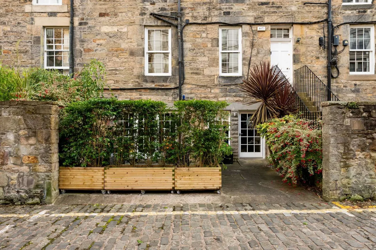 3 bed flat for sale, Cumberland Street North West Lane, New Town, EH3