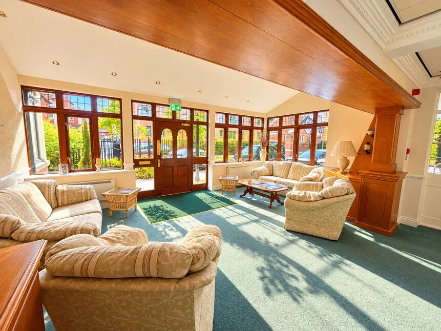 Knightsbridge Court, Chester, CH1, photo 2