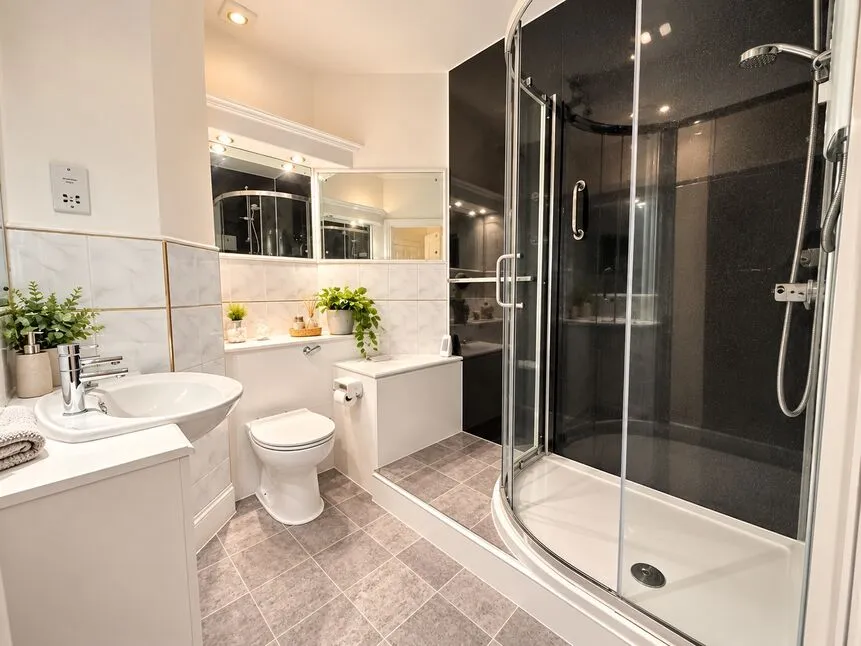 Knightsbridge Court, Chester, CH1, photo 9
