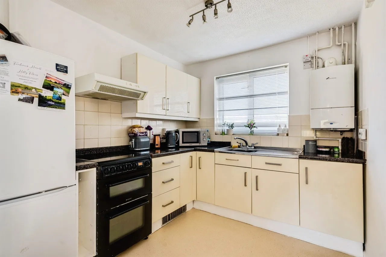 Lyford Close, Drayton, OX14, photo 2