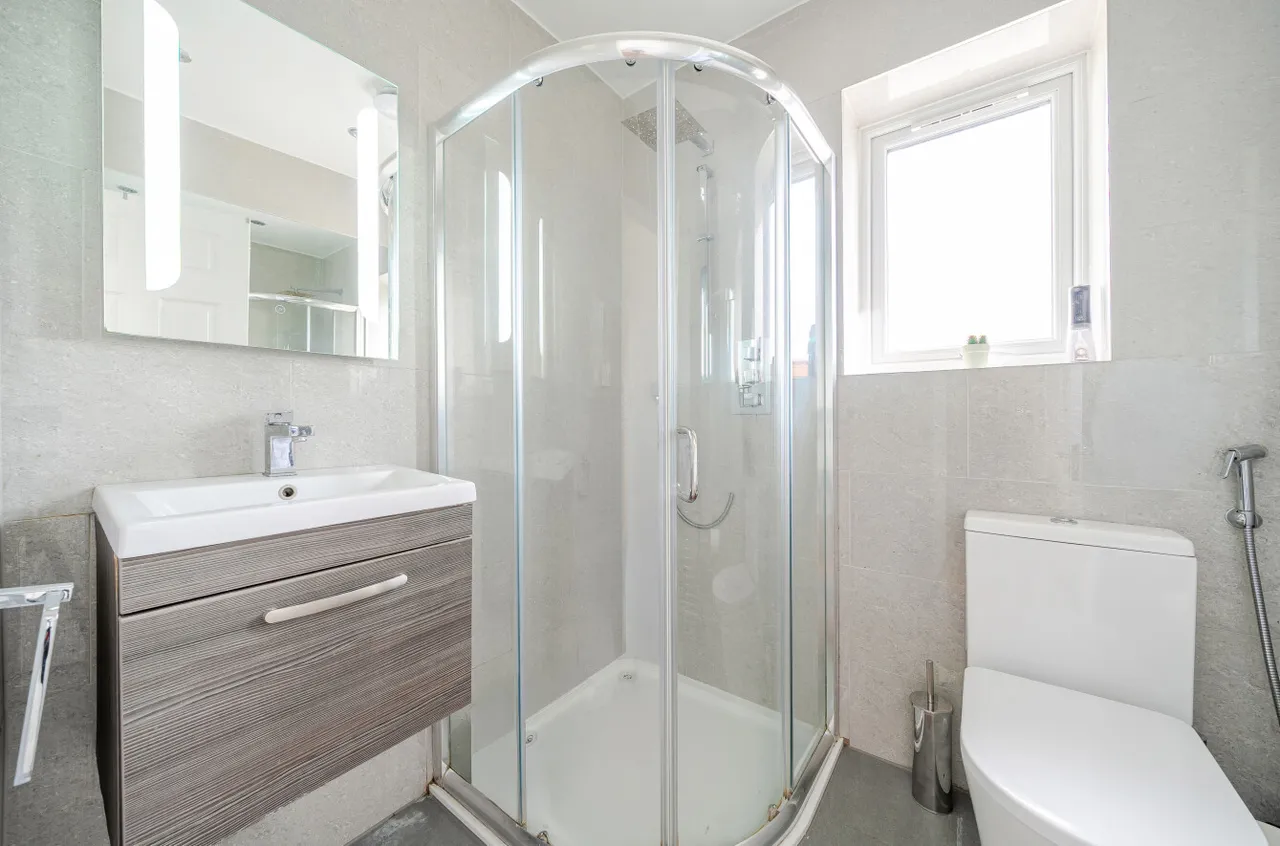 Burnet Avenue, Burpham, GU1, photo 10