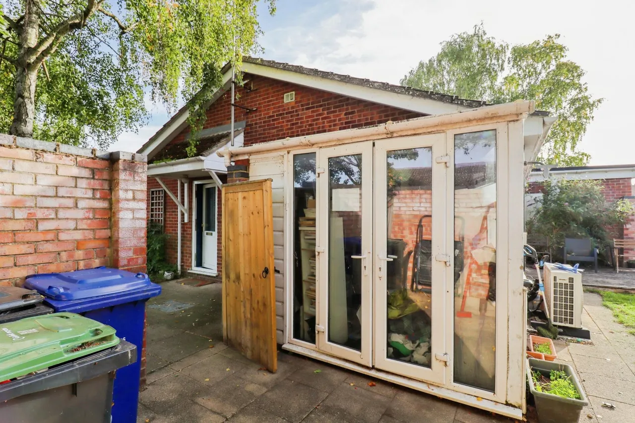 Honeysuckle Close, Bury St. Edmunds, IP28, photo 17