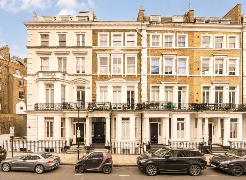 2 bed flat to rent, Collingham Place, Earls Court, SW5