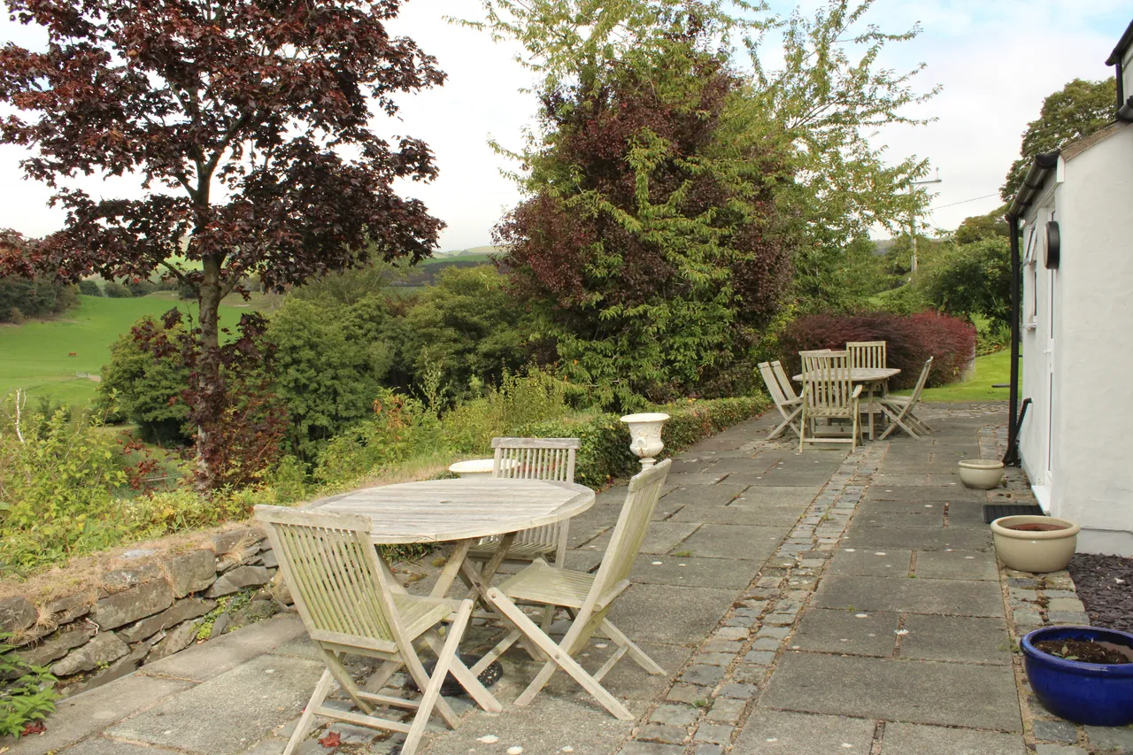 Llanfair TH, Abergele, LL22, photo 6