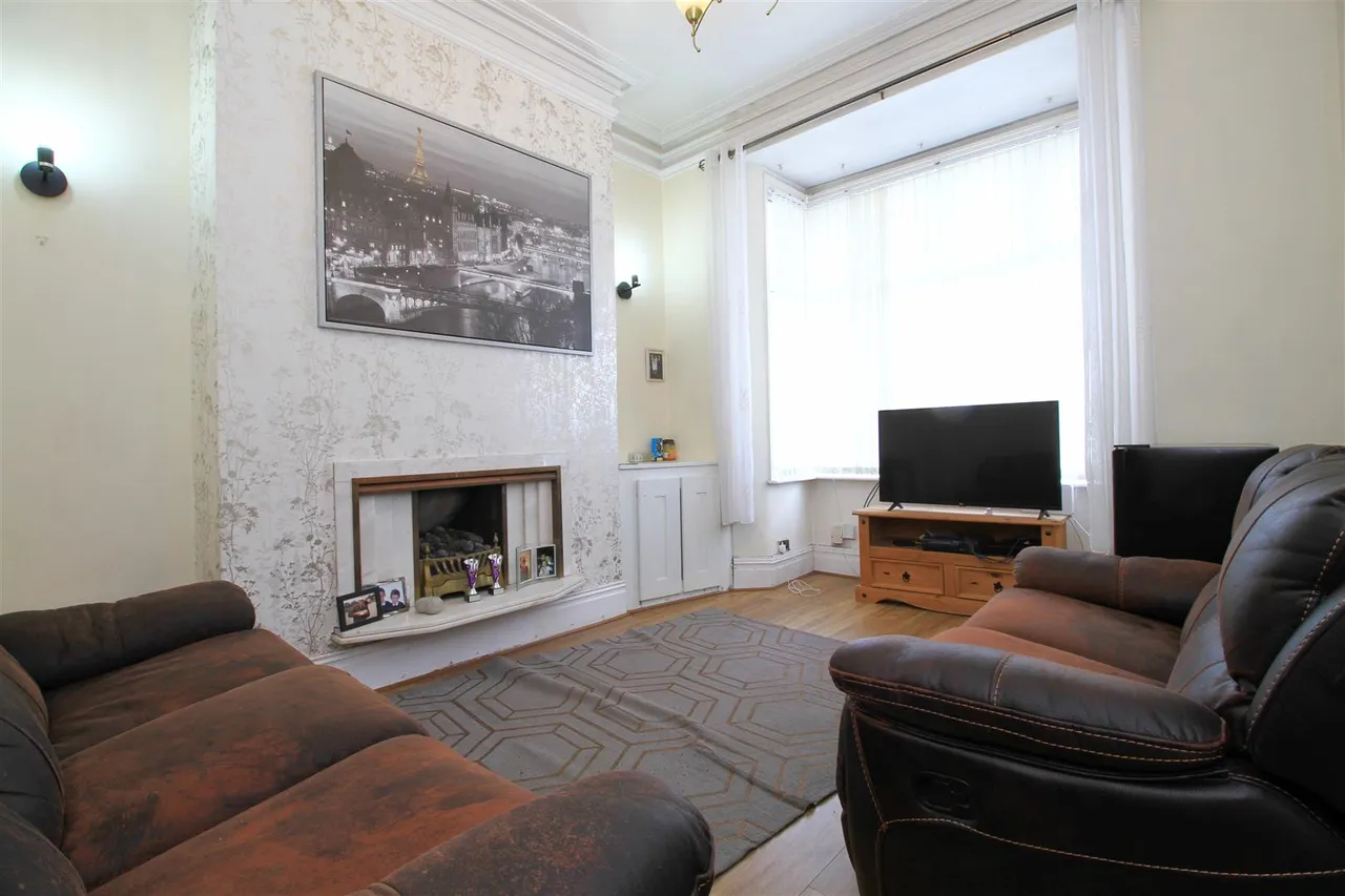 Denton Road, Audenshaw, photo 2