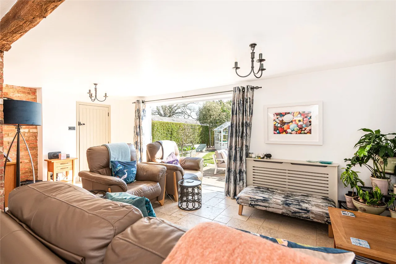 Cublington Road, Aston Abbotts, HP22, photo 4